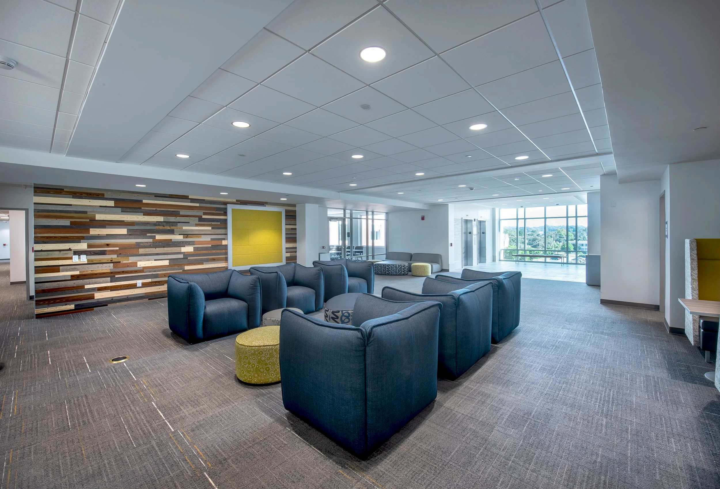 Entry lobby with MOCS feature wall